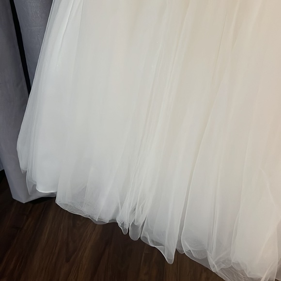 Sherri Hill Off the Shoulder Sweetheart Prom/Wedding Dress - Picture 5 of 13